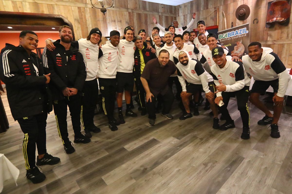 DE VOLTA AO LAR! DELEGAÇÃO DO FLAMENGO DESEMBARCA NO RIO DE JANEIRO NA MANHÃ DESTA QUINTA